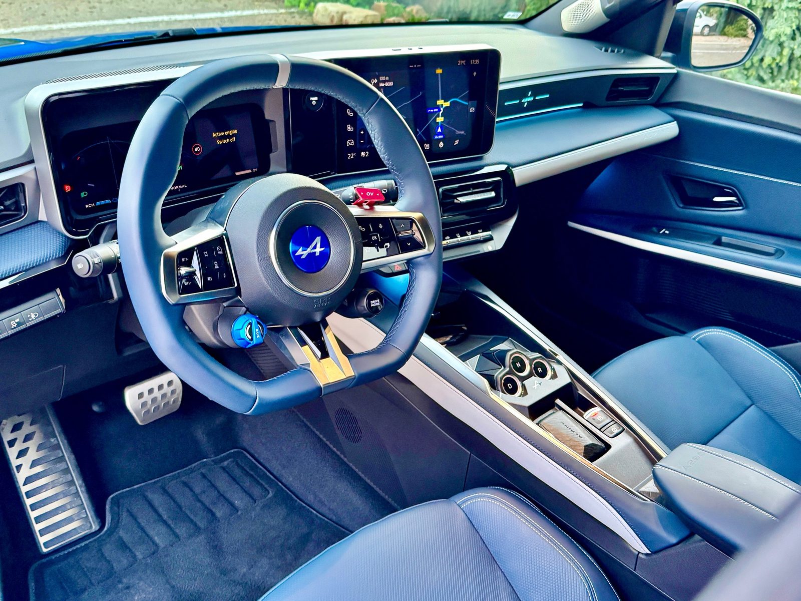 Alpine A290 2024 — главное фото модели, интерьер, передняя панель, рынок Global / EV Query only