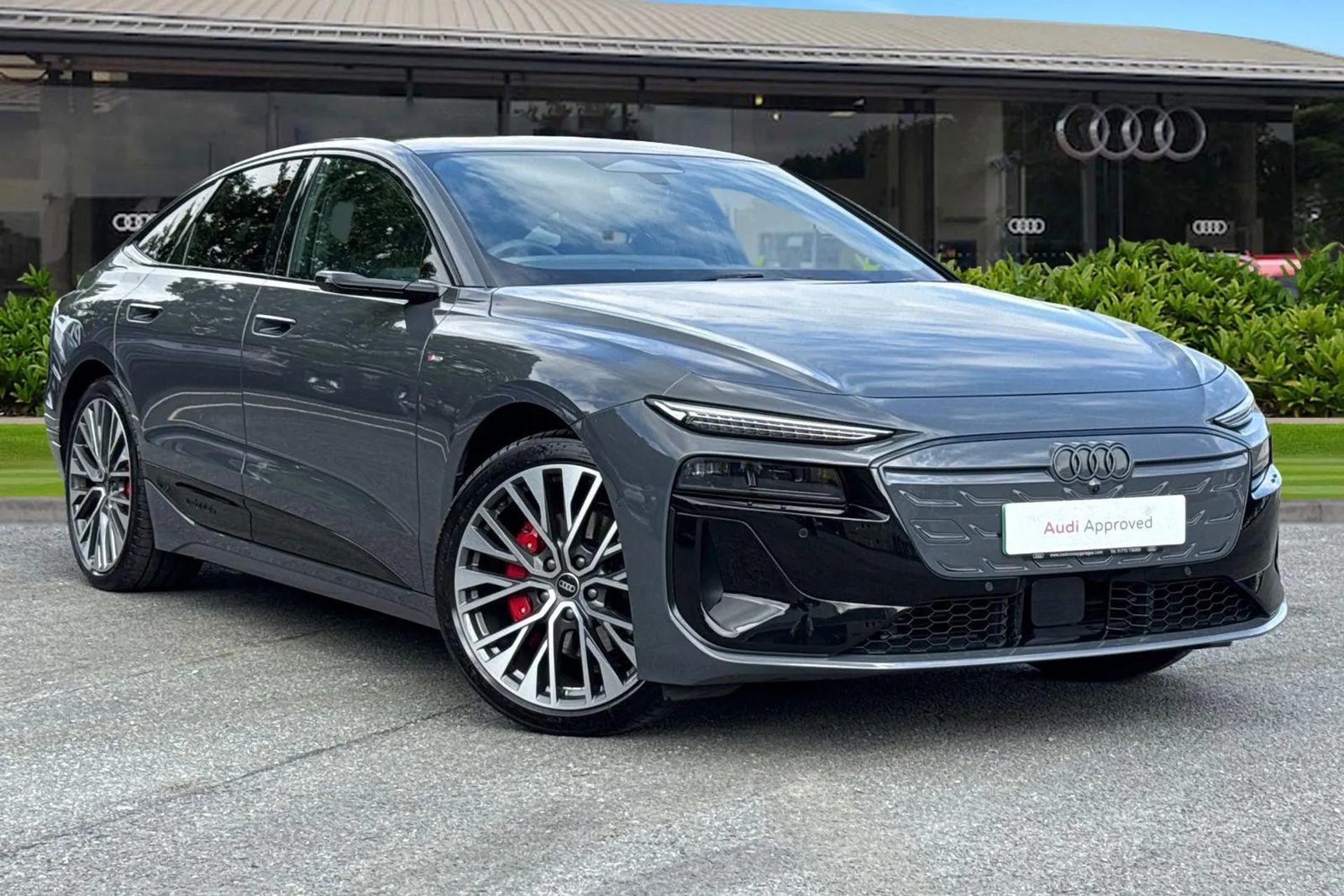 Audi A6 Sportback e-tron — фото модели