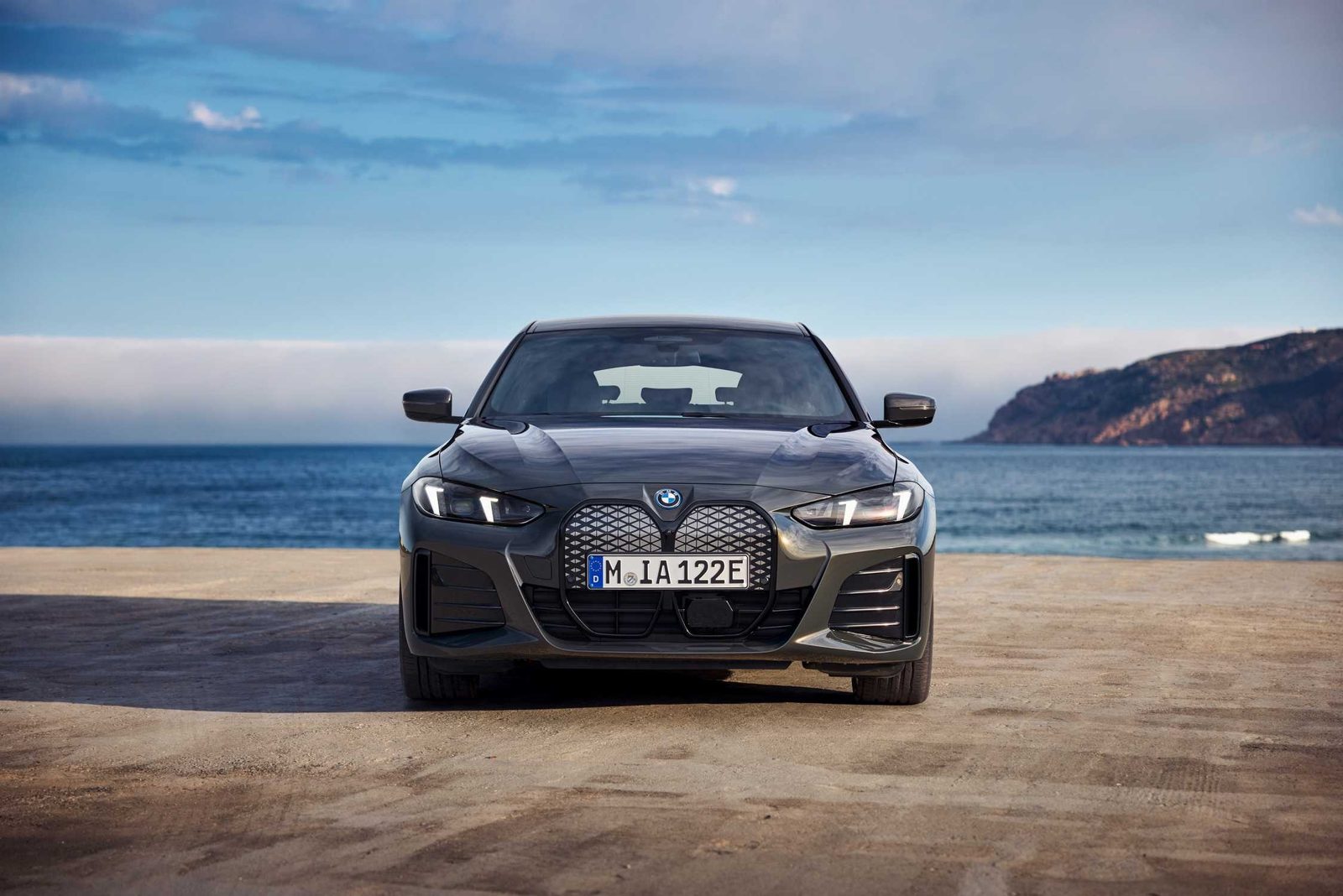 BMW i4 Global 2021 — экстерьер, вид сбоку, рынок Global / EV Query only