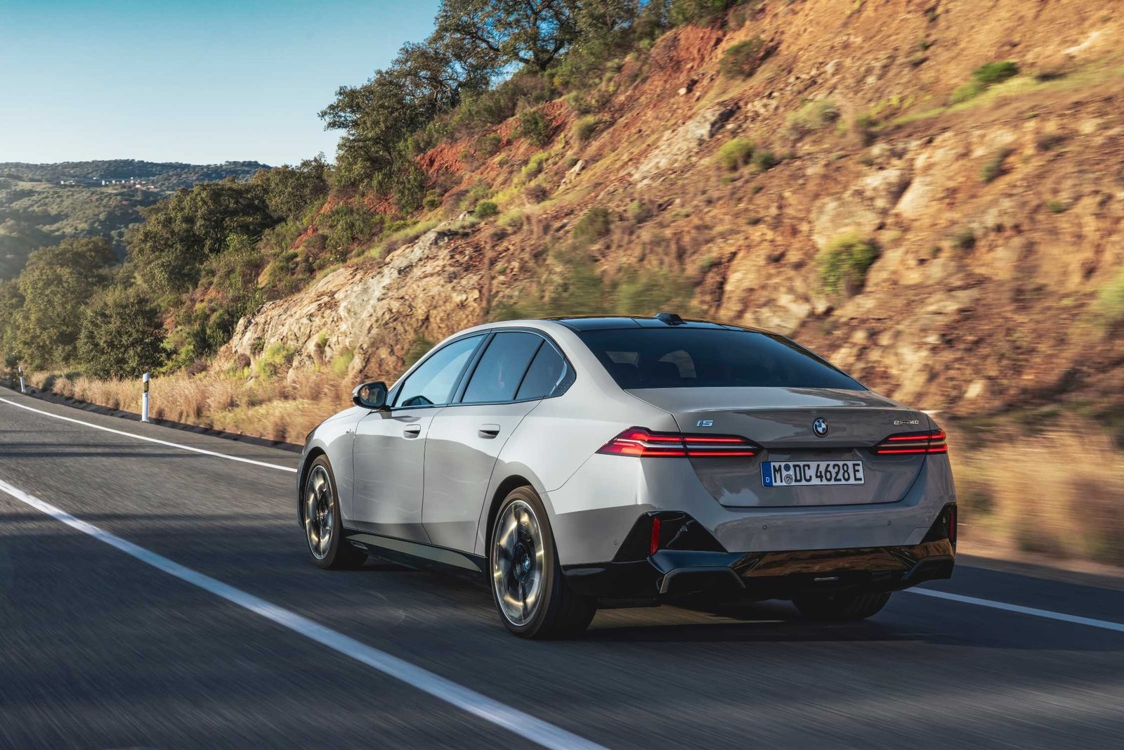BMW i5 Global 2023 — экстерьер, detail, рынок Global / EV Query only