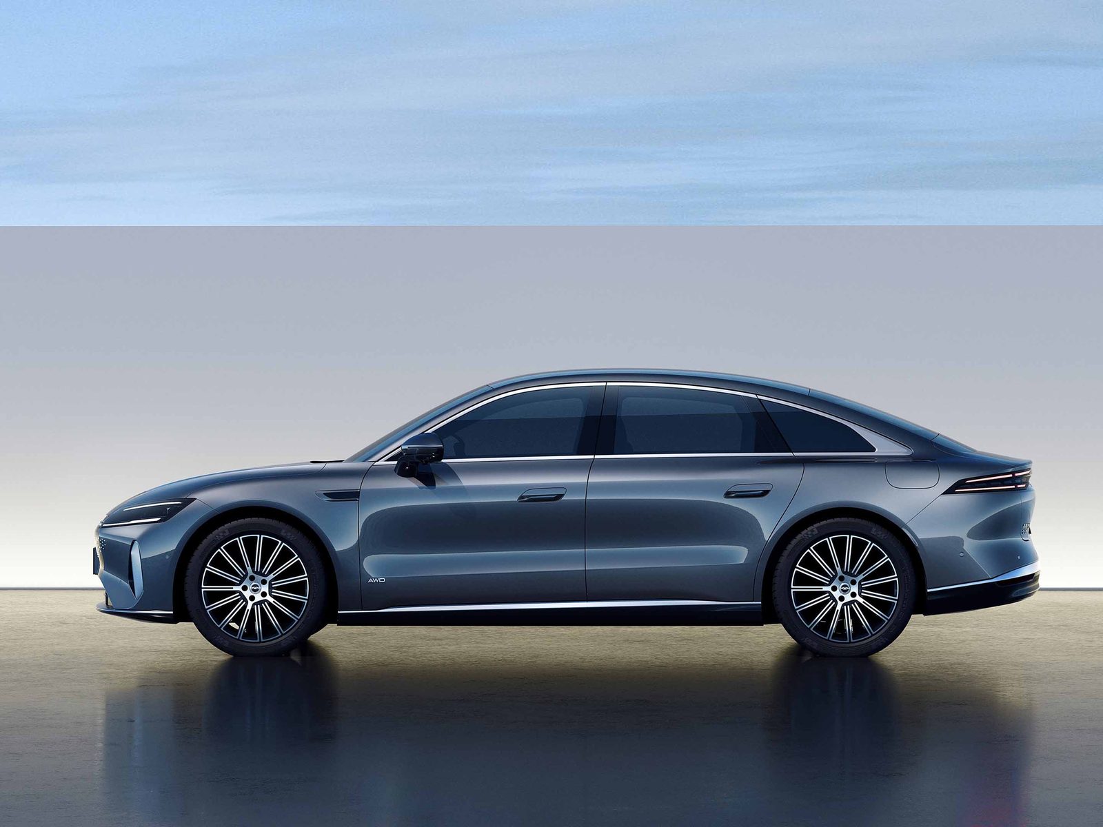 Chery Group Fulwin A9 BEV 2026 — экстерьер, вид сбоку, рынок internal_mvp