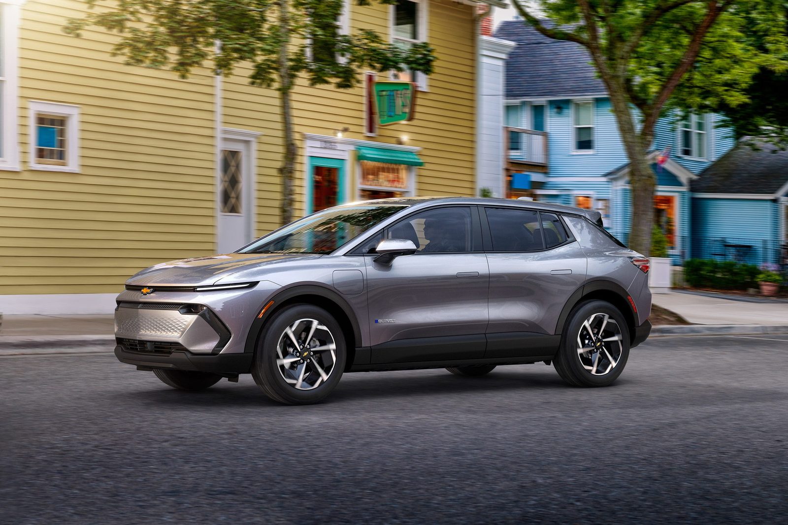 Chevrolet Equinox EV 2025 — экстерьер, вид спереди 3/4, рынок US