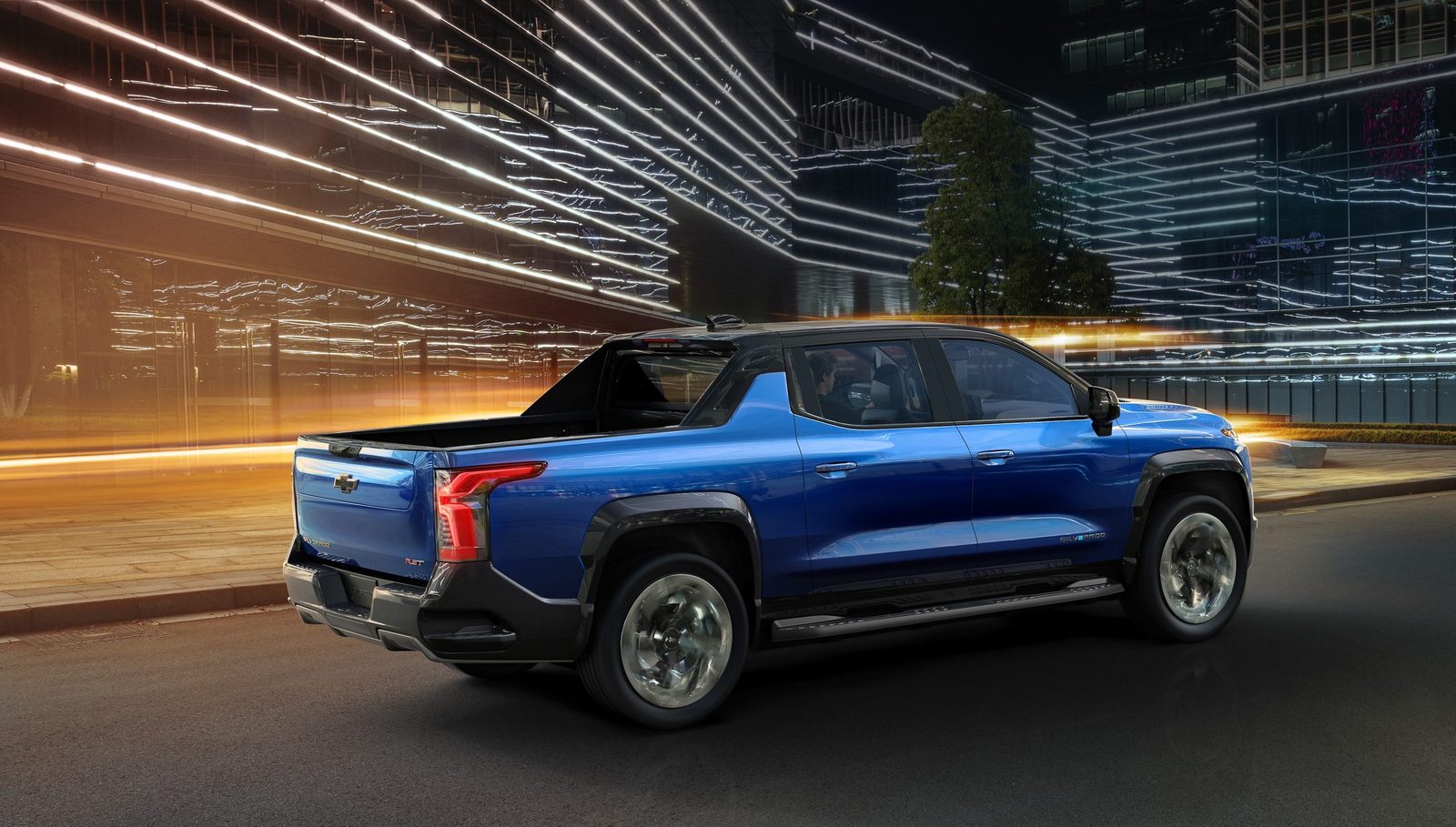 Chevrolet Silverado EV 2024 — экстерьер, side profile, рынок US