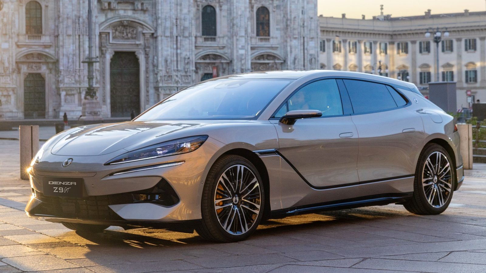 Denza Z9 PHEV 2024 — экстерьер, вид сбоку, рынок internal_mvp