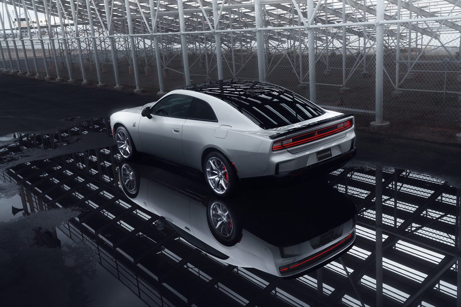 Dodge Charger Daytona 2024 — экстерьер, rear 3q studio, рынок editorial reference