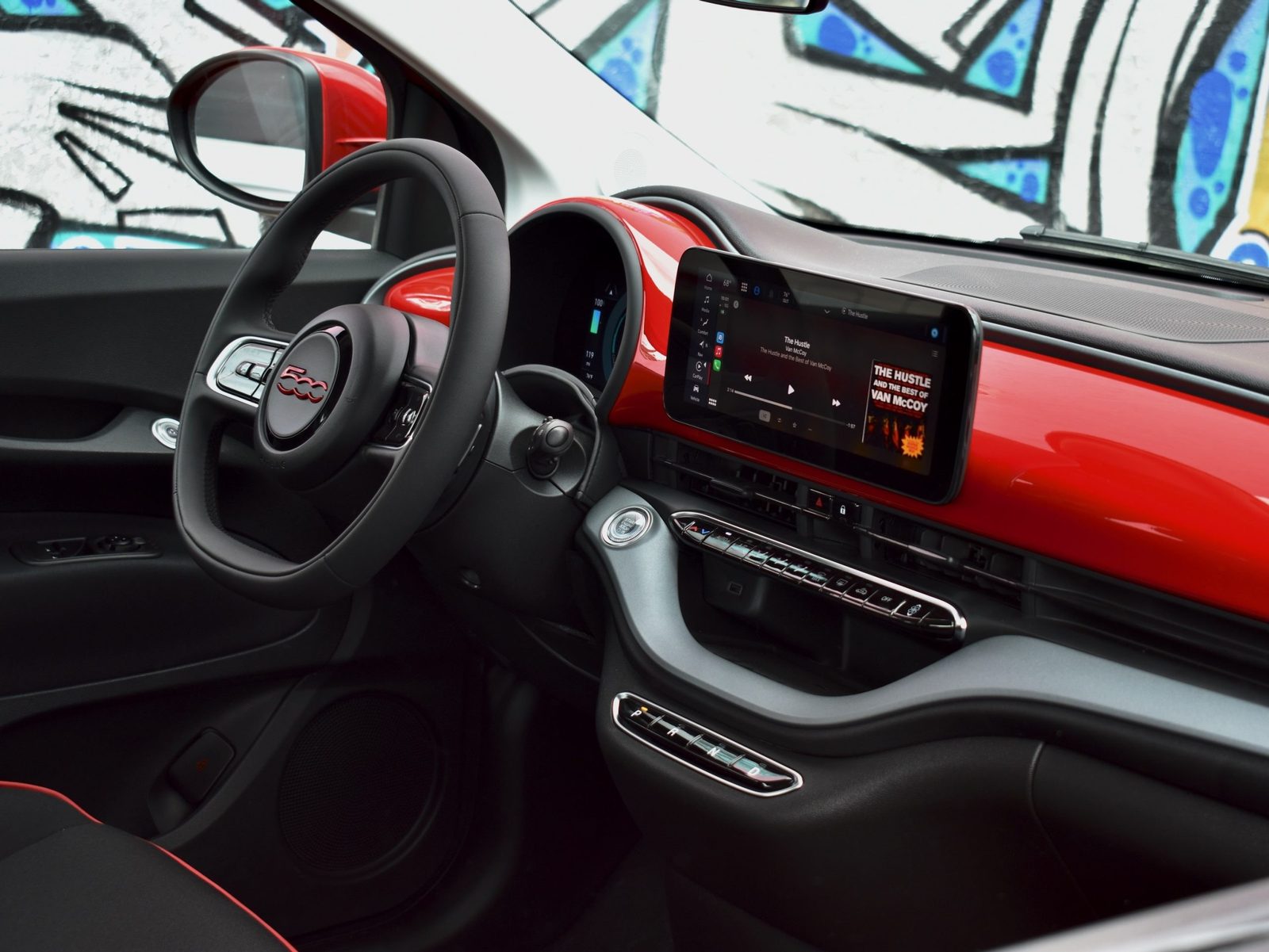 Fiat 500e 2020 — интерьер, второй ряд сидений, рынок internal_mvp