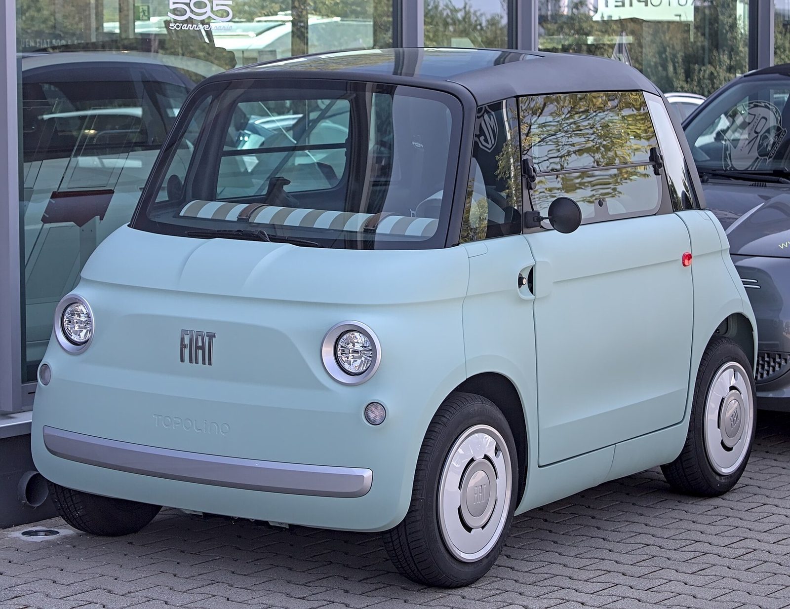 Fiat Topolino 2023 — экстерьер, вид сзади 3/4, рынок Europe public-rights reference