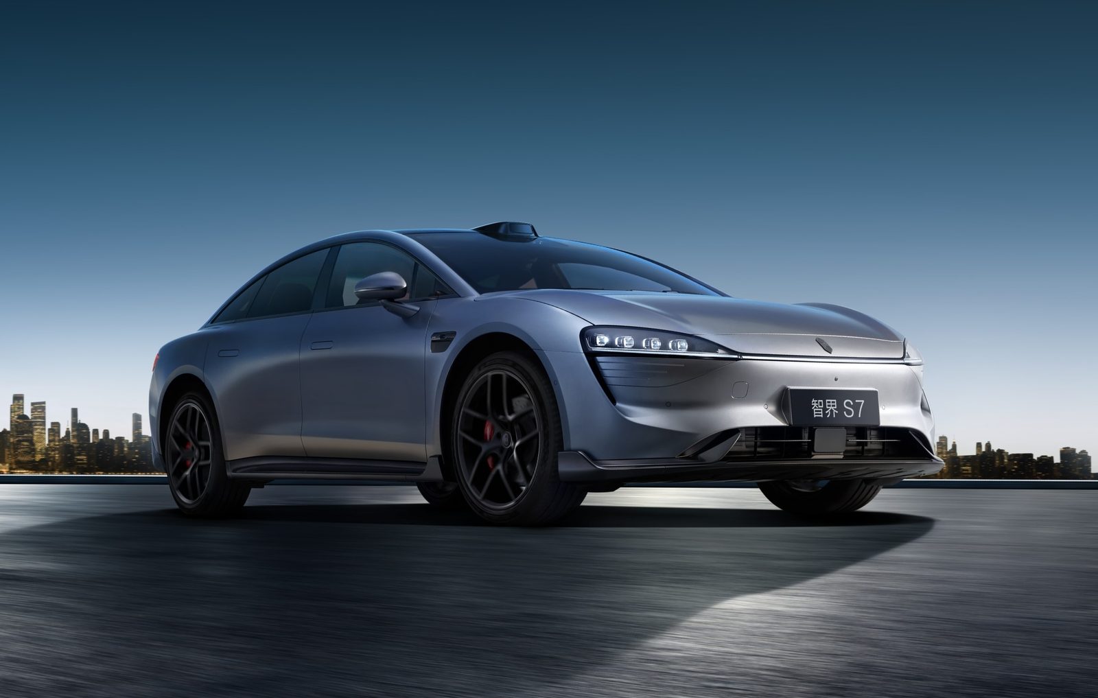 HIMA Luxeed S7 EV 2026 — экстерьер, вид спереди 3/4, рынок China/import