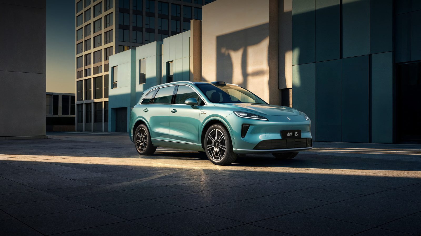 HIMA Shangjie H5 EV 2026 — экстерьер, front 3q green, рынок China