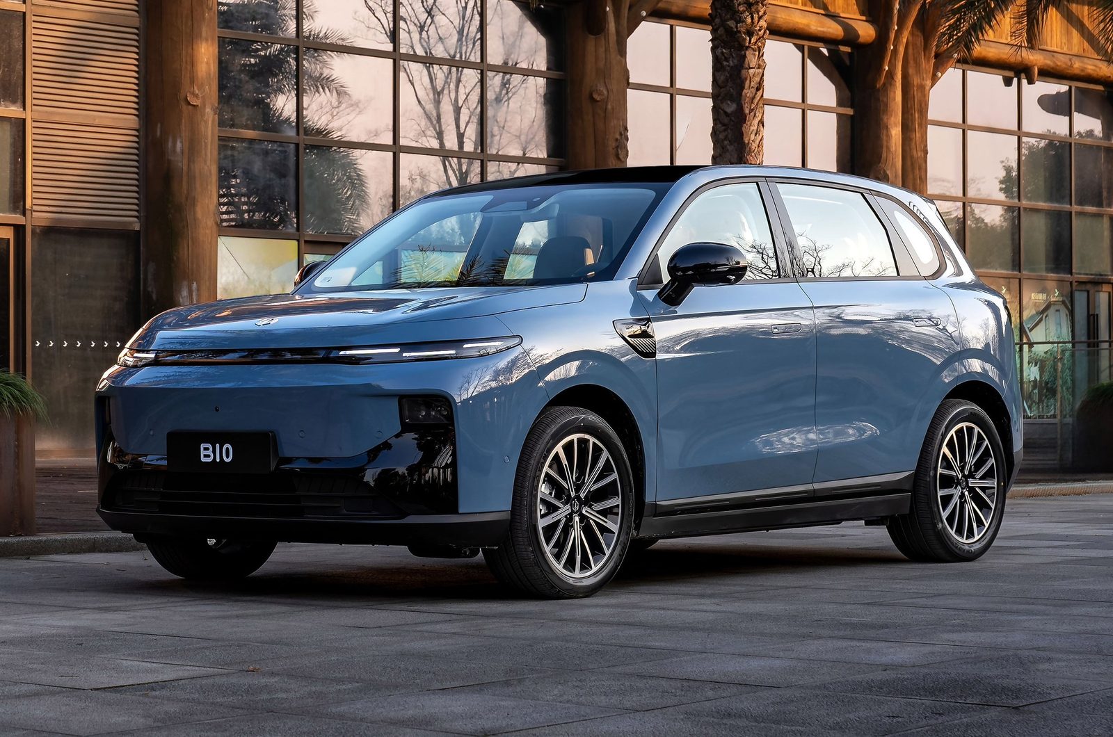 Leapmotor B10 EV — фото модели