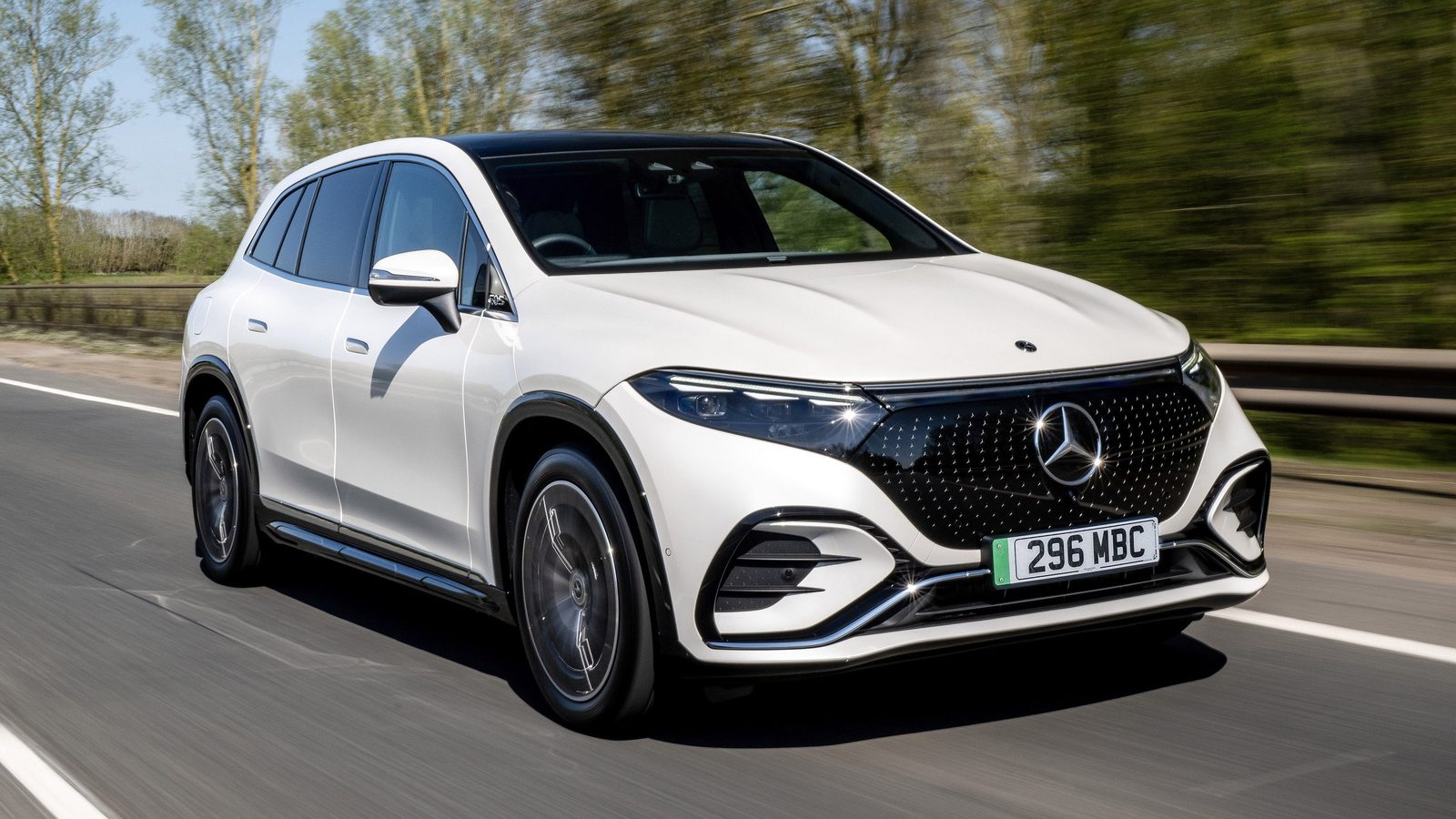 Mercedes-Benz EQS SUV — фото модели