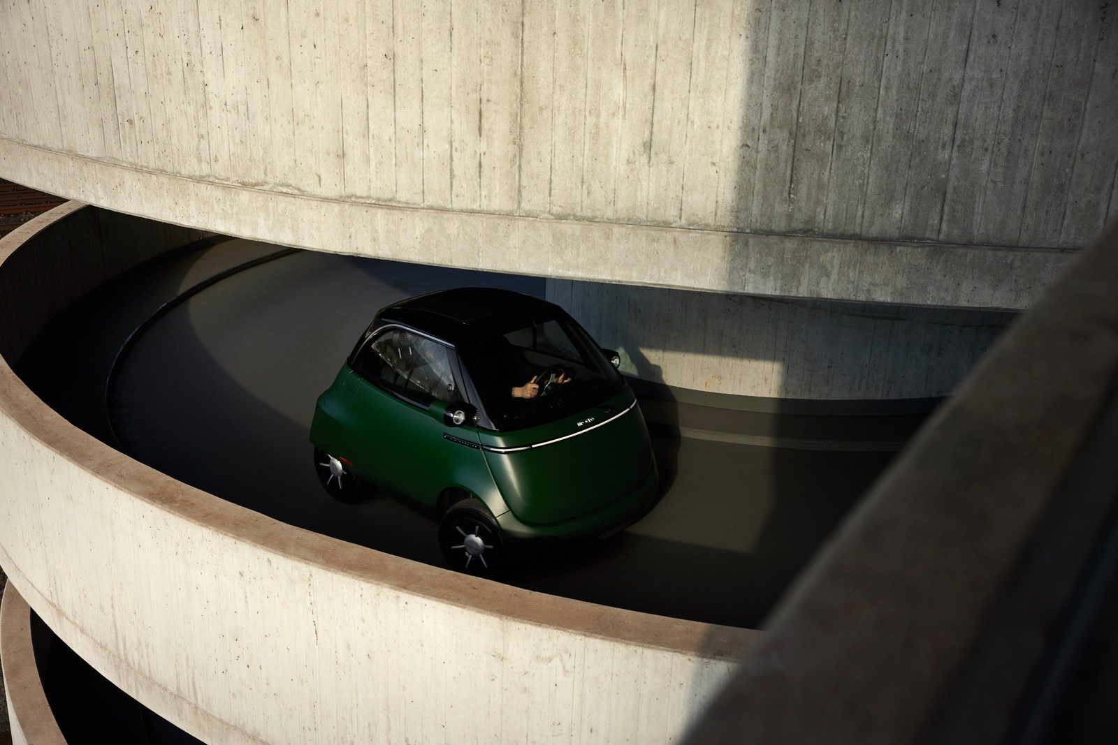Microlino 2022 — экстерьер, top 3q context, рынок Europe microcar reference