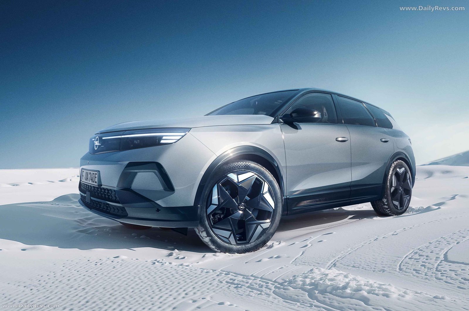 Opel / Vauxhall Grandland Electric 2024 — экстерьер, вид сбоку, рынок internal_mvp