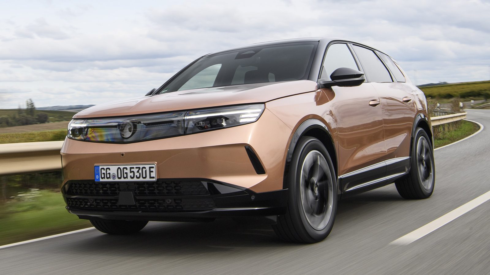 Opel / Vauxhall Grandland Electric 2024 — экстерьер, вид сбоку, рынок internal_mvp