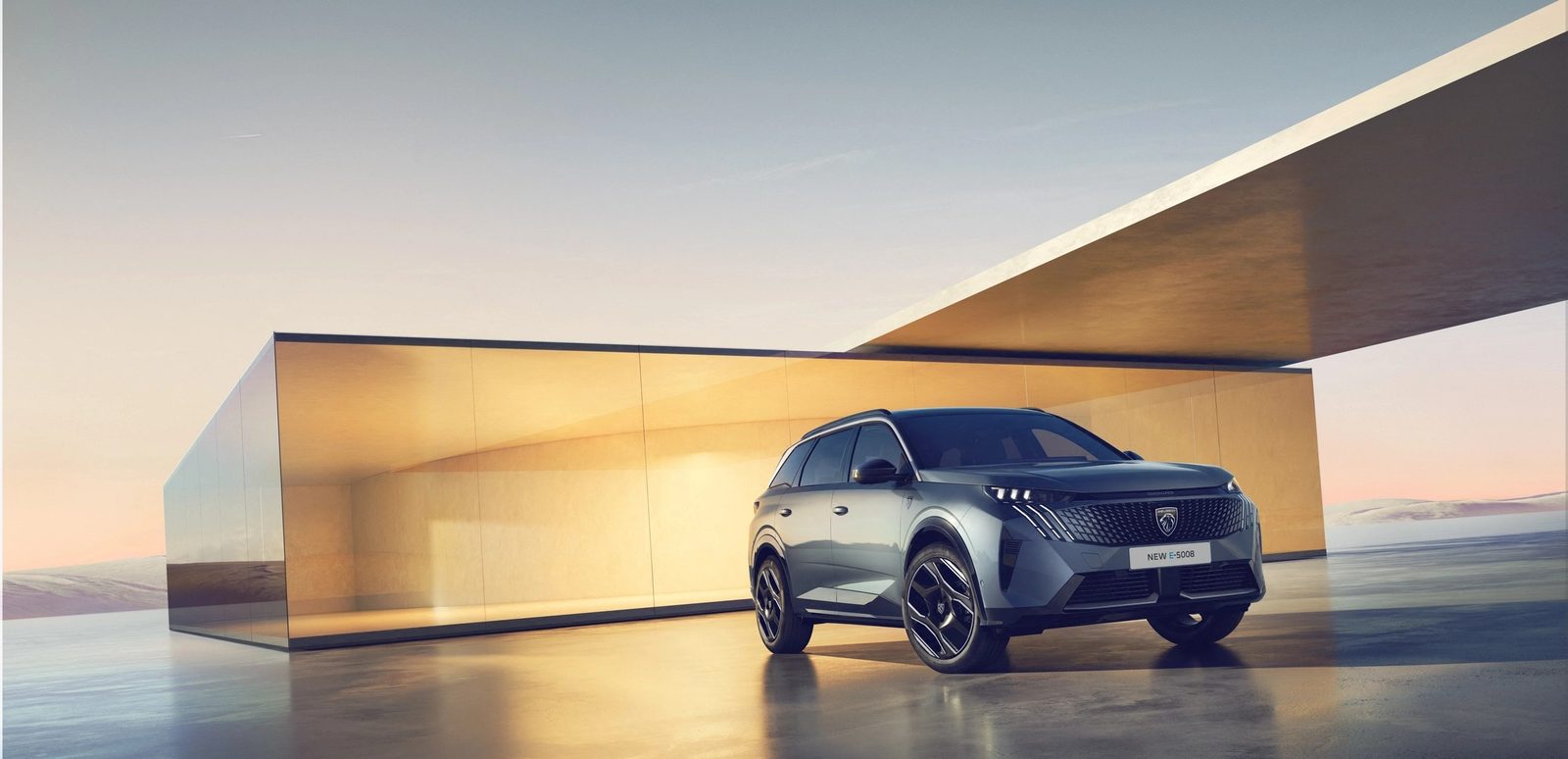 Peugeot E-5008 2024 — главное фото модели, экстерьер, вид спереди 3/4, рынок internal_mvp