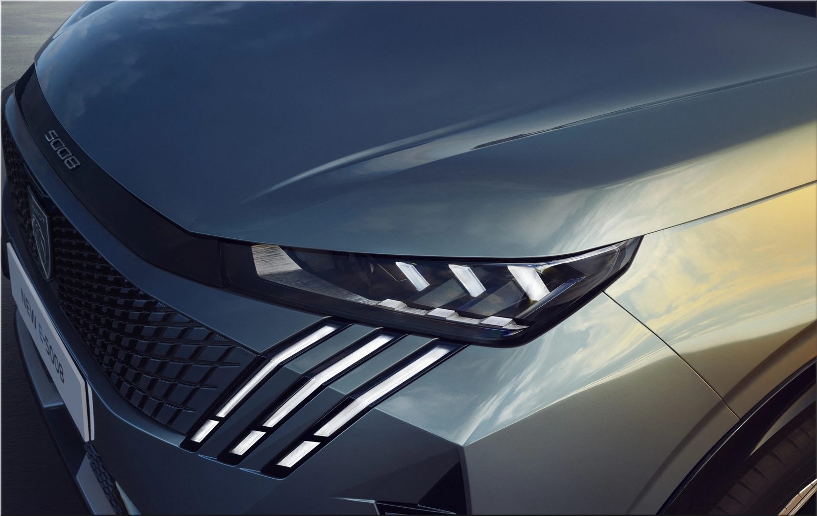 Peugeot E-5008 2024 — экстерьер, front detail, рынок internal_mvp