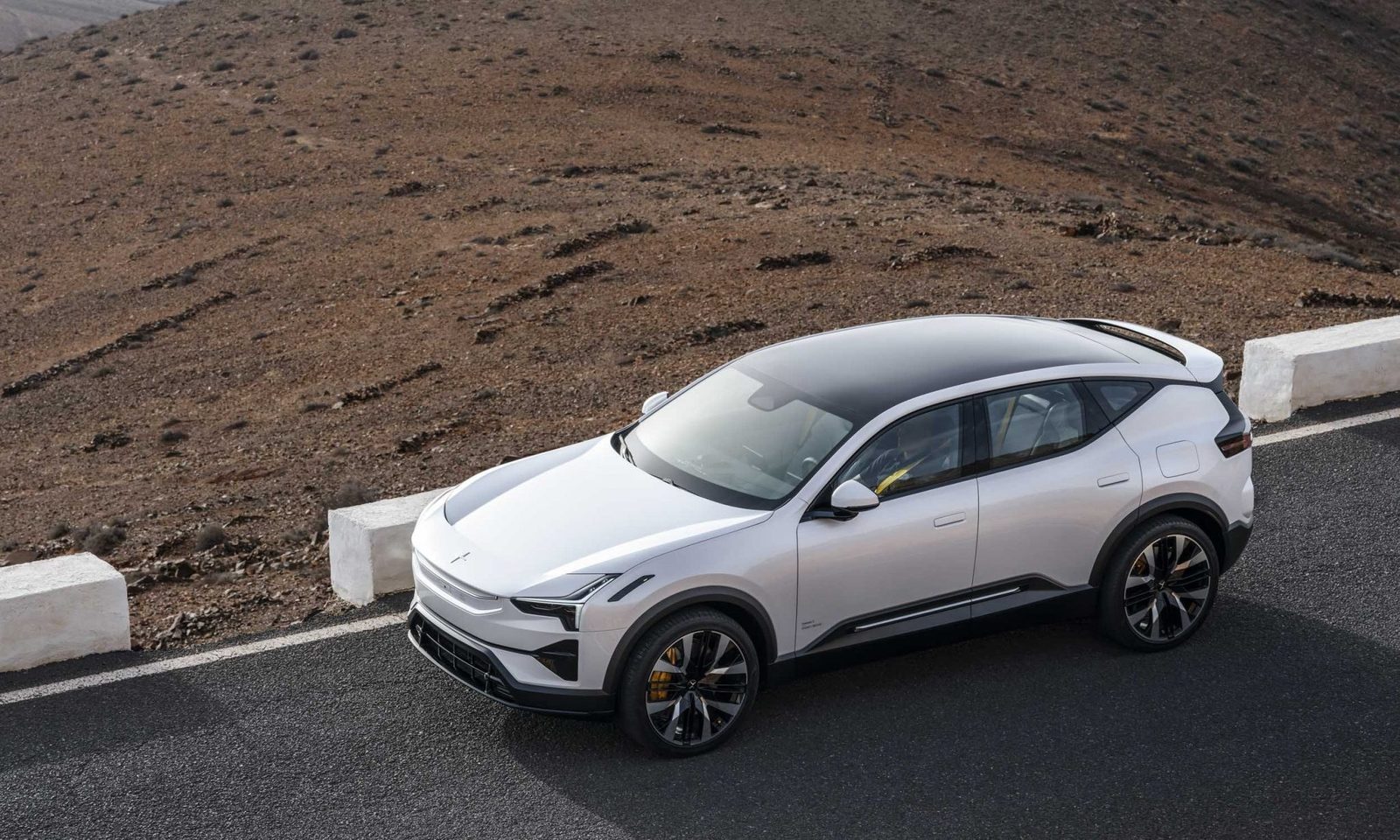 Polestar 3 2024 — главное фото модели, экстерьер, вид спереди 3/4, рынок internal_mvp