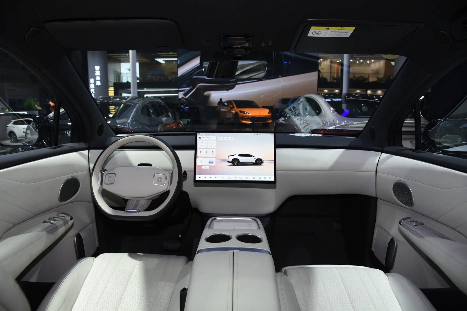 Qiyuan E07 EV 2024 — главное фото модели, интерьер, передняя панель, рынок internal_mvp