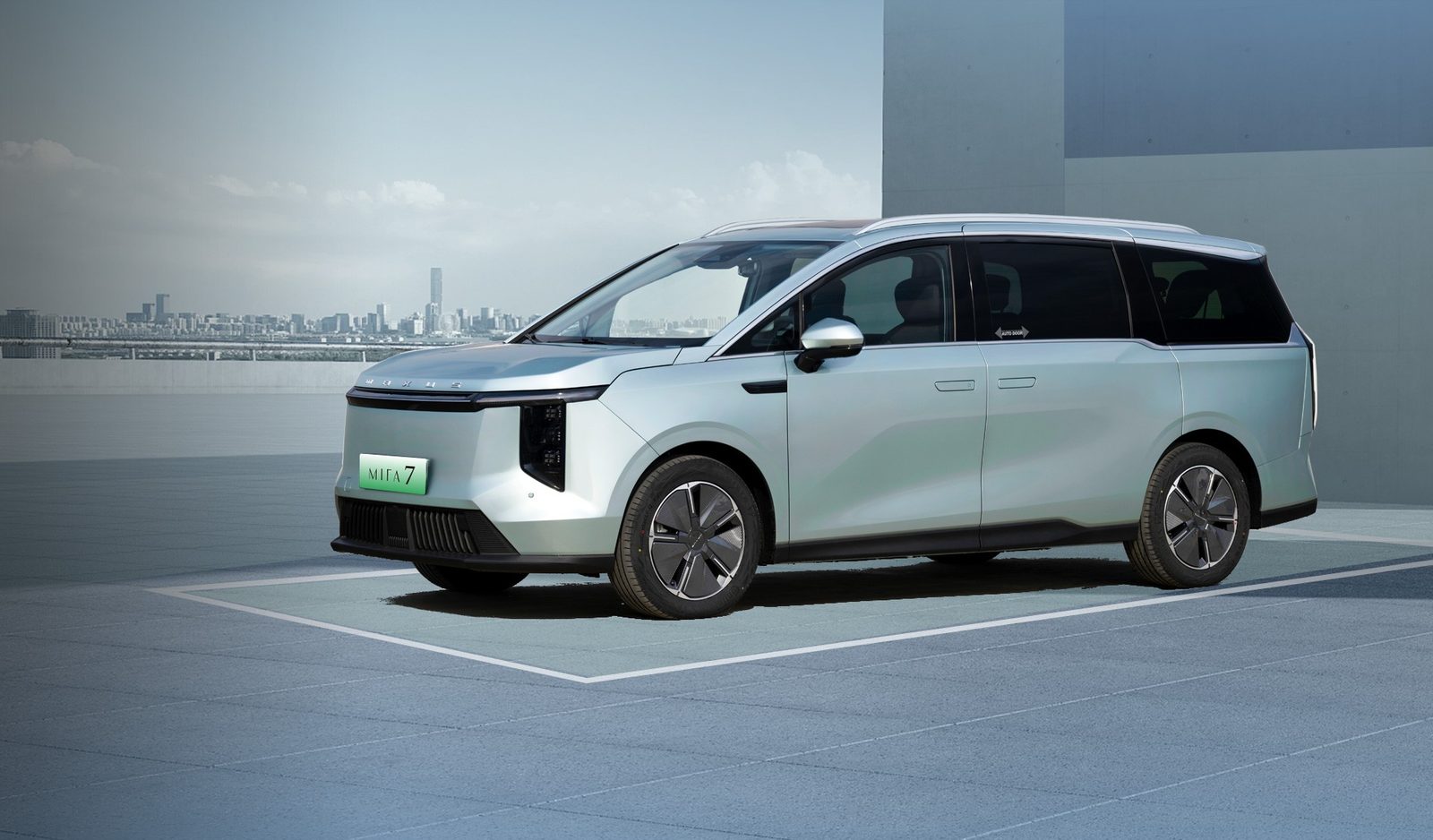 SAIC Motor Maxus MIFA 7 — фото модели