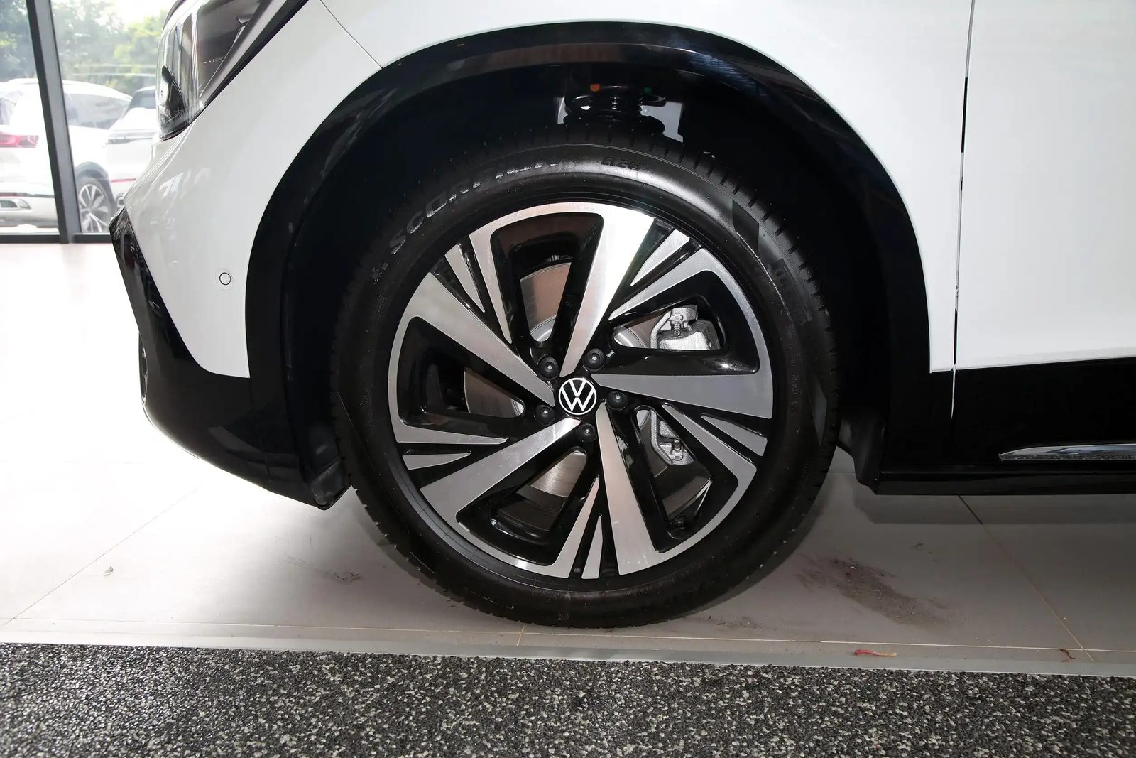 Volkswagen ID.6 CROZZ China 2026 — экстерьер, wheel detail, рынок internal_mvp