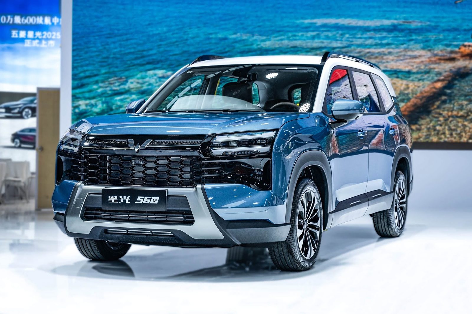 Wuling Starlight 560 EV 2026 — экстерьер, front 3q live, рынок internal_mvp