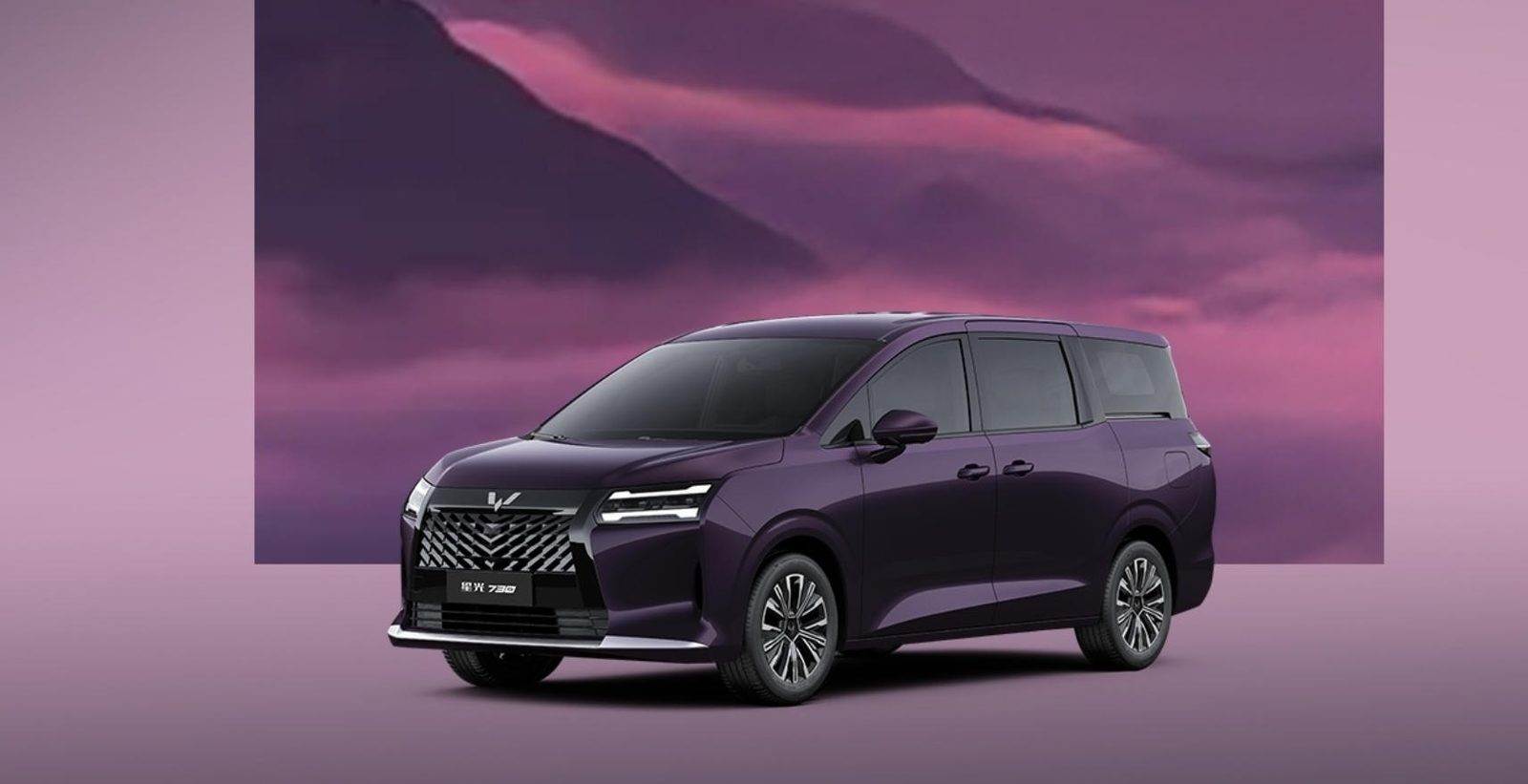 Wuling 730 EV 2026 — экстерьер, front 3q studio, рынок internal_mvp