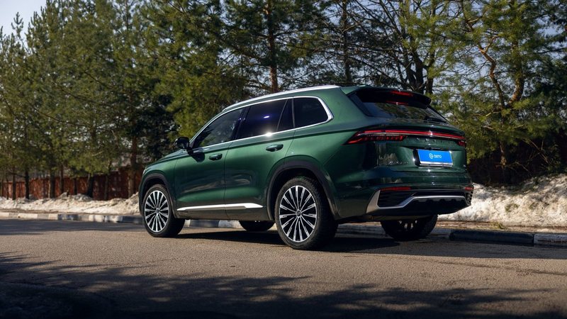 Поставки Geely Monjaro в РФ прекращаются? В компании все объяснили